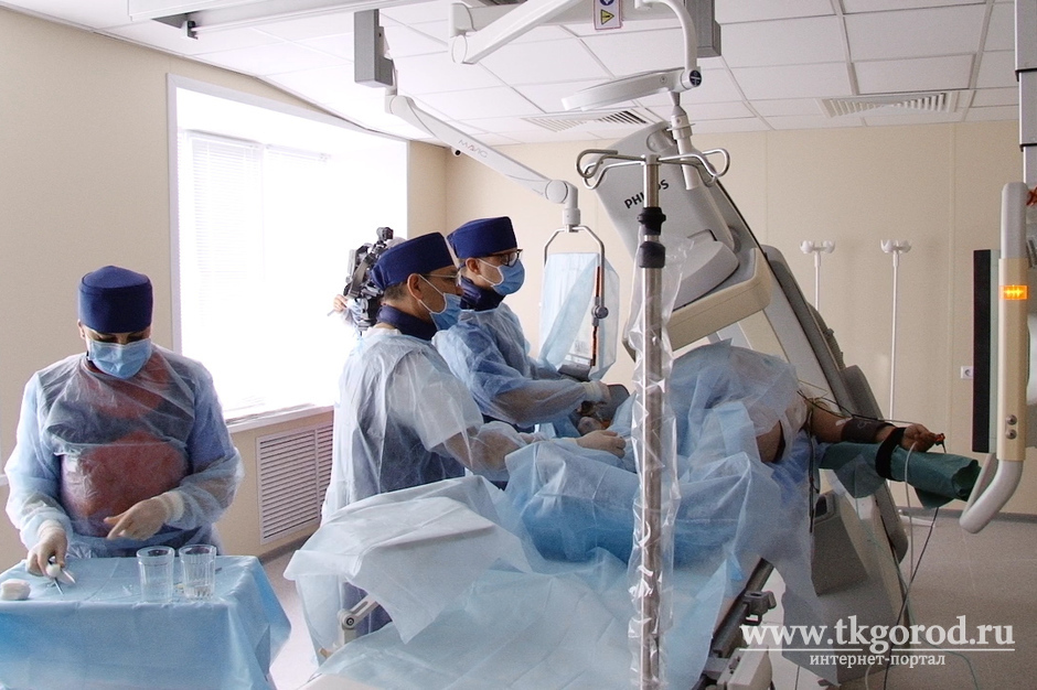 КатЛаб в Братске - остался единственным кардиоцентром в регионе, где проводят плановые операции на сердце в условиях пандемии коронавируса